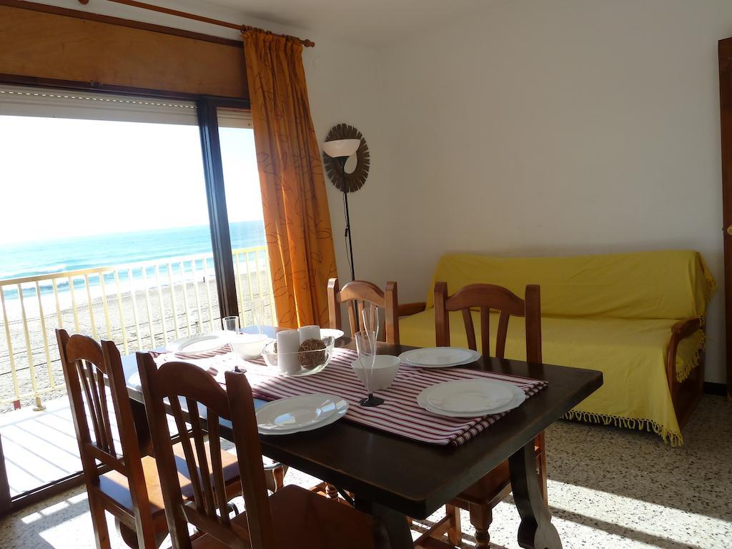 Villa Service - Apartamentos Aransol El Vendrell Oda fotoğraf