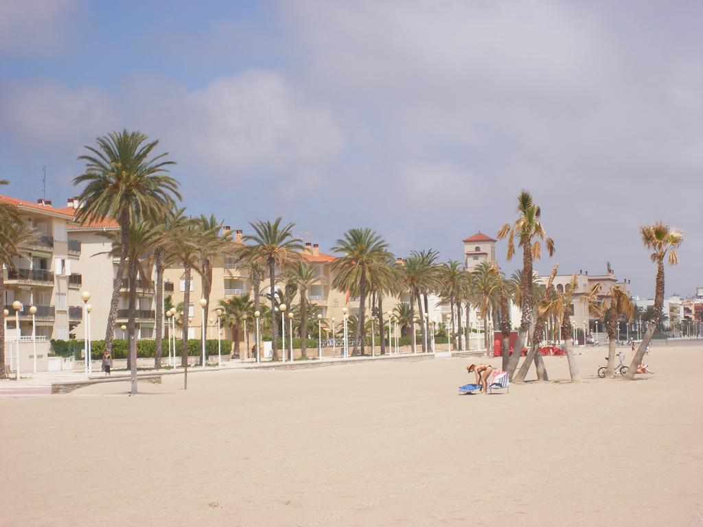 Villa Service - Apartamentos Aransol El Vendrell Dış mekan fotoğraf