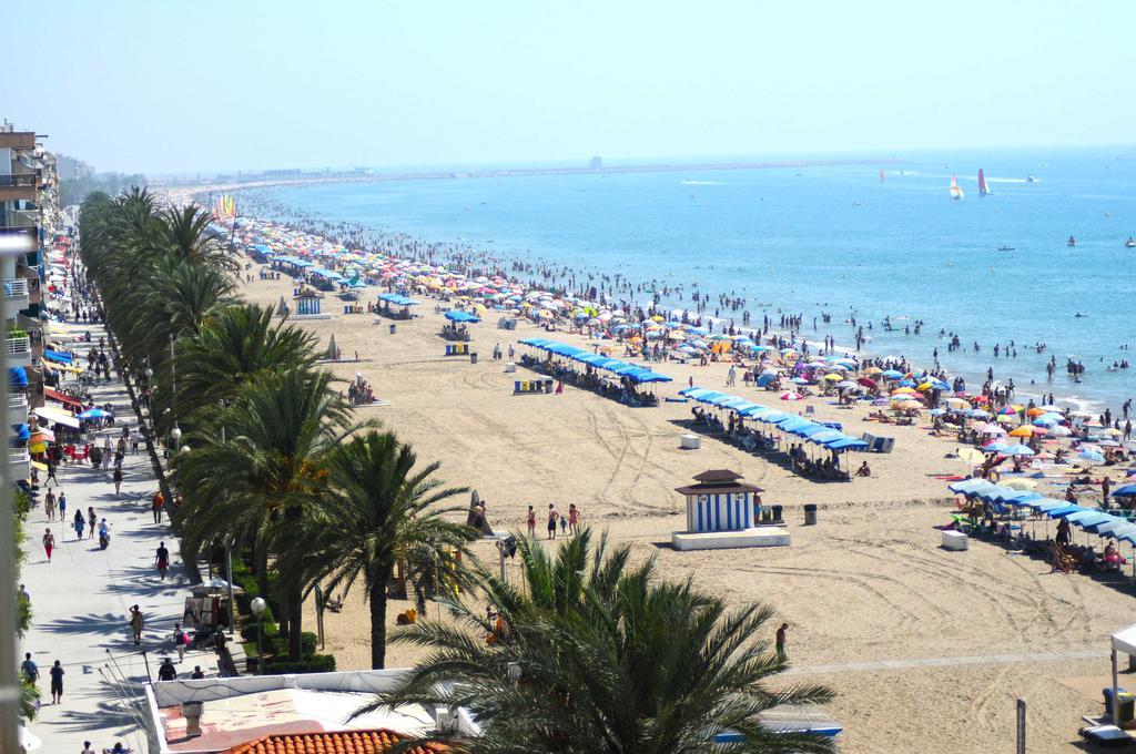 Villa Service - Apartamentos Aransol El Vendrell Dış mekan fotoğraf
